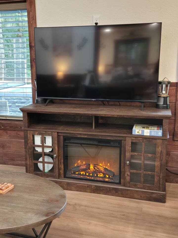 Cabin in Ashford, US