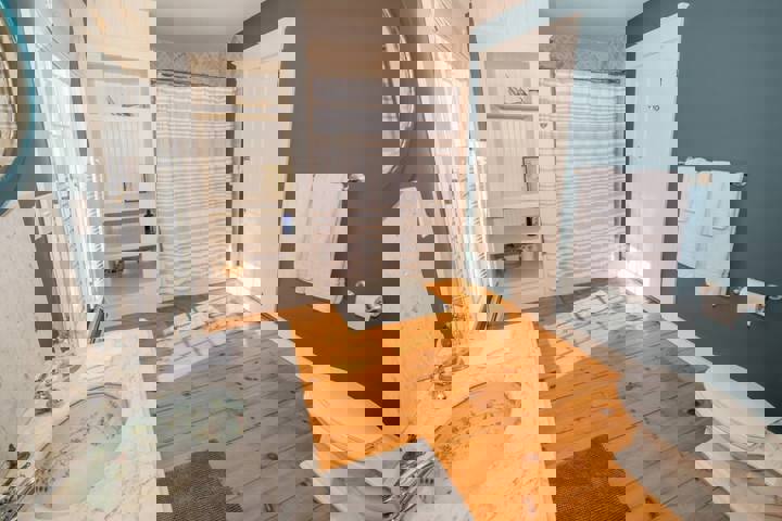 Farm stay in Hartland, US