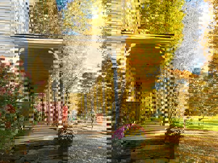 Farm stay in Hartland, US