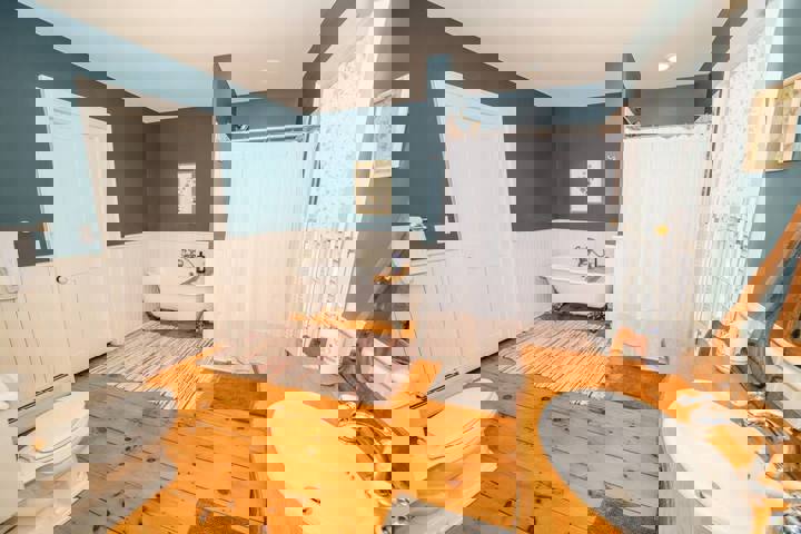 Farm stay in Hartland, US