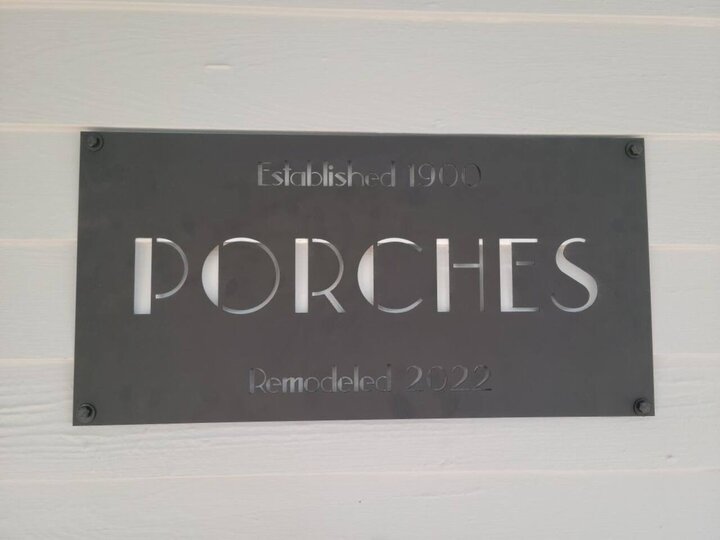 Bungalow in Roseland, US