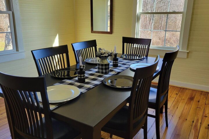 Bungalow in Roseland, US