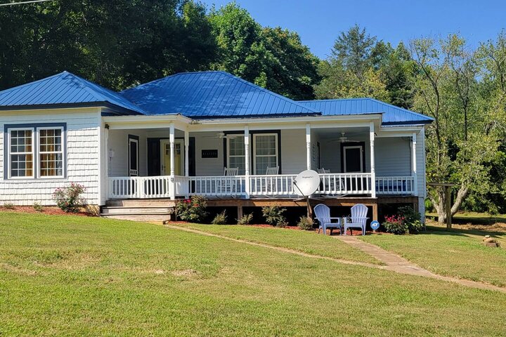 Bungalow in Roseland, US