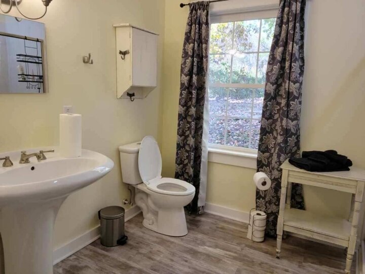 Bungalow in Roseland, US