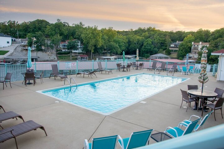 Apartment in Lake Ozark, US