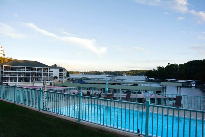 Apartment in Lake Ozark, US