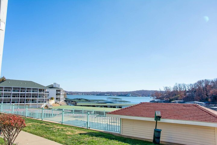 Apartment in Lake Ozark, US