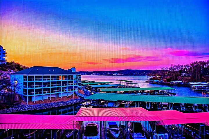 Apartment in Lake Ozark, US