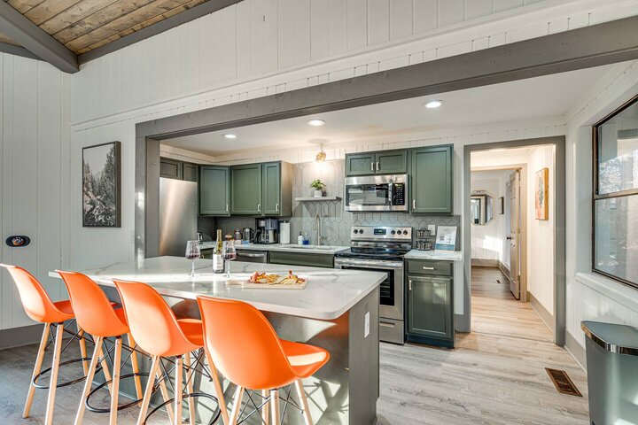 Cabin in McGaheysville, US