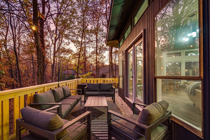 Cabin in McGaheysville, US