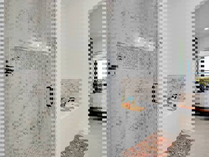 Cabin in Kendalia, US