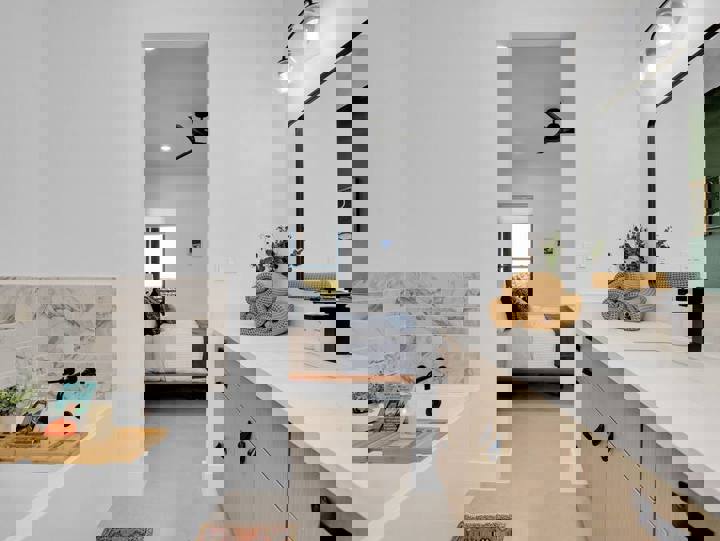 Cabin in Kendalia, US