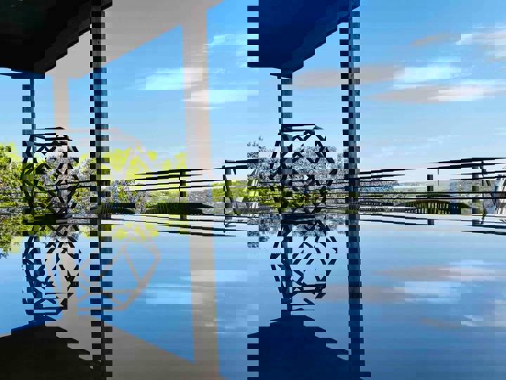 Cabin in Kendalia, US