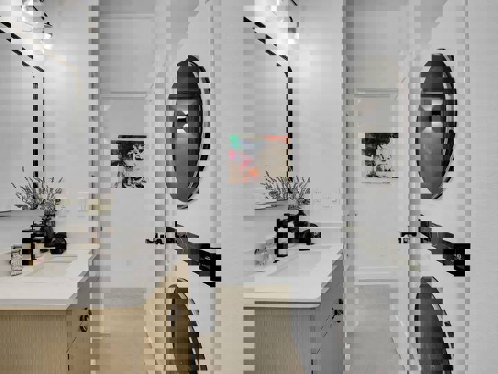 Cabin in Kendalia, US