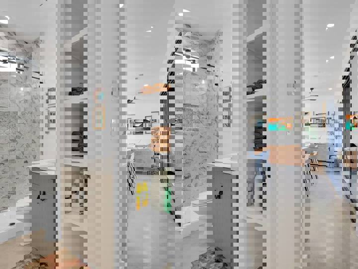 Cabin in Kendalia, US