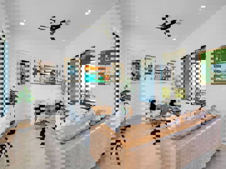 Cabin in Kendalia, US