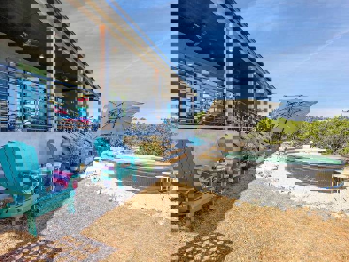 Cabin in Kendalia, US