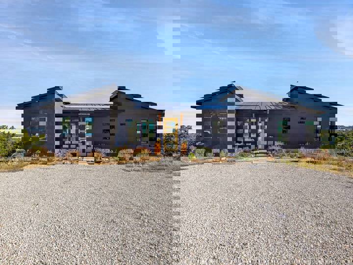 Cabin in Kendalia, US