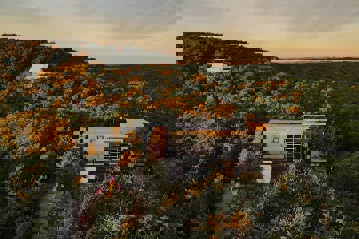 Home in Dripping Springs, US