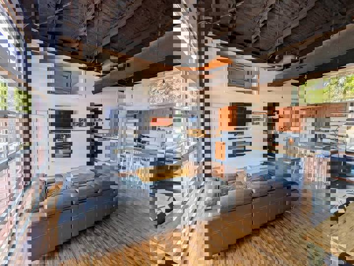 Home in Dripping Springs, US