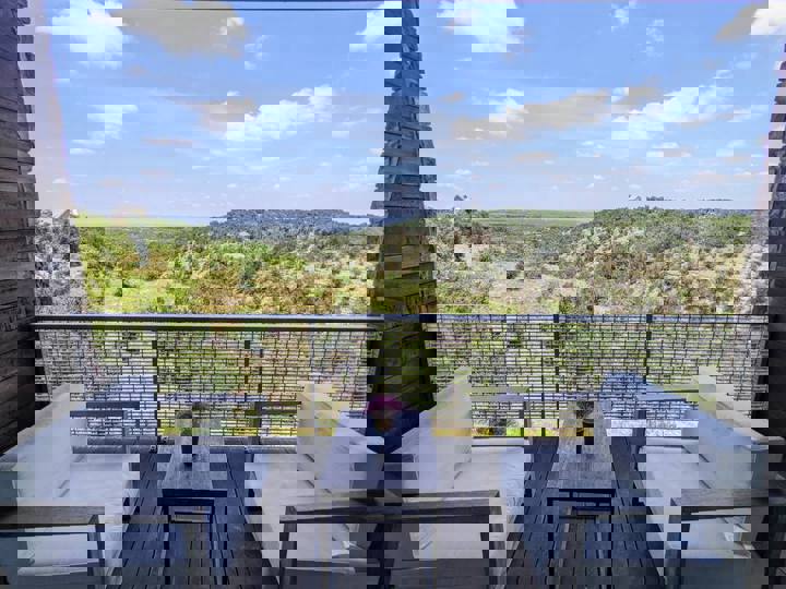 Home in Dripping Springs, US