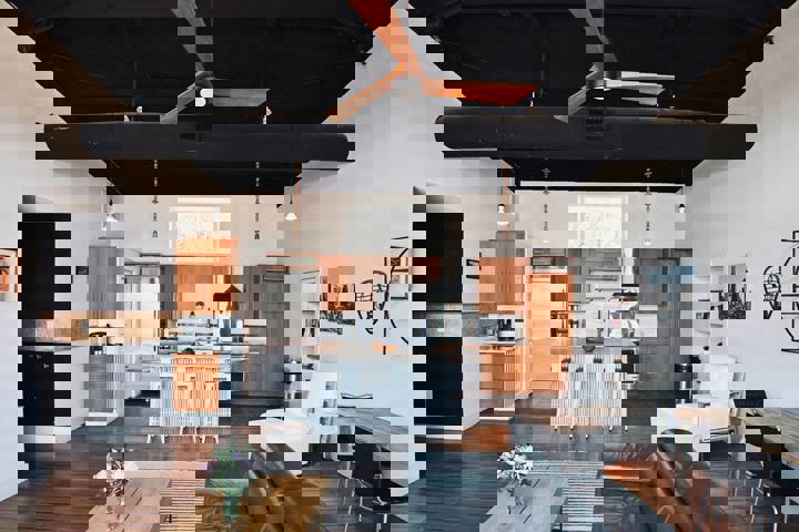 Home in Dripping Springs, US