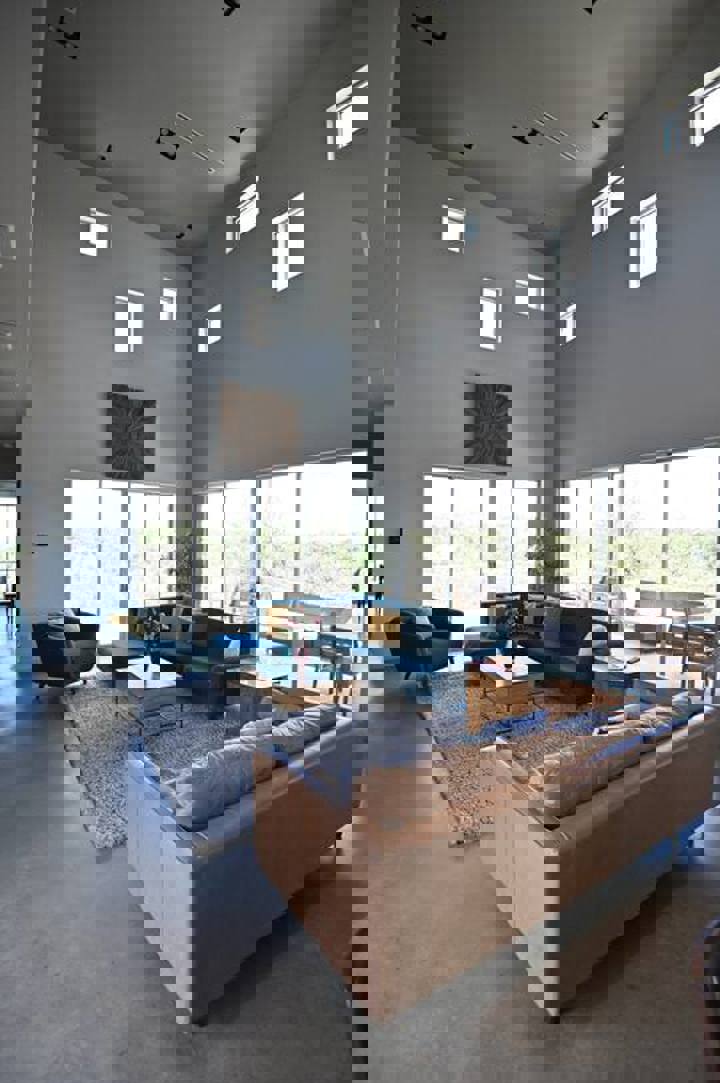 Home in Dripping Springs, US