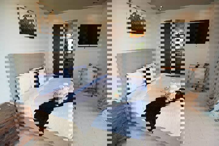 Home in Dripping Springs, US