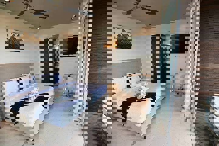 Home in Dripping Springs, US