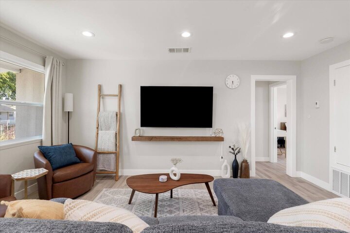 Home in Torrance, US