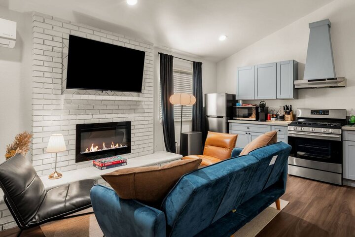 Guest house in San Fernando, US