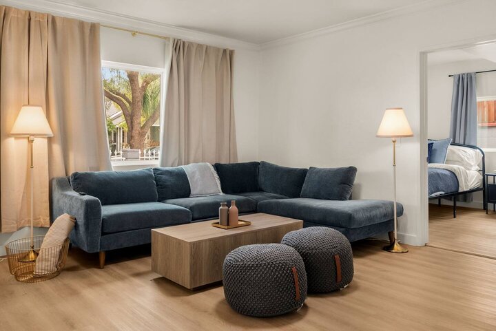 Home in San Fernando, US