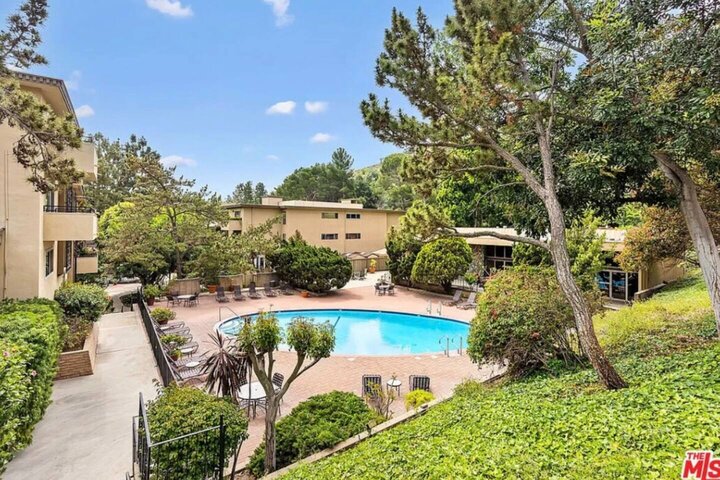 Rental unit in Los Angeles, US