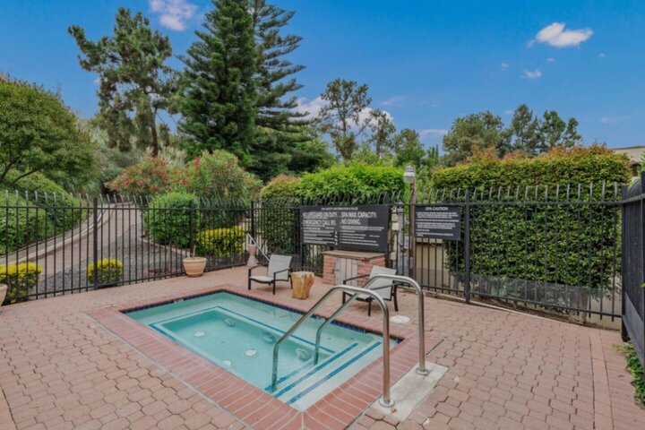 Rental unit in Los Angeles, US