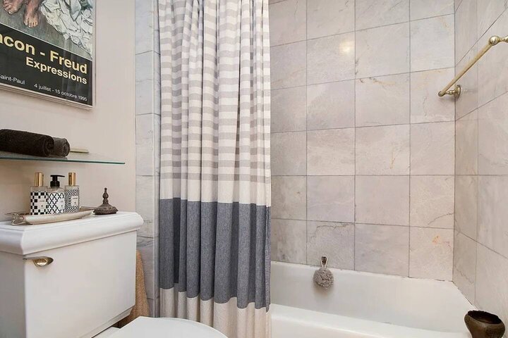 Rental unit in Los Angeles, US