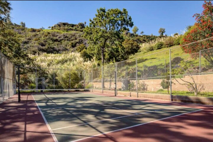 Rental unit in Los Angeles, US