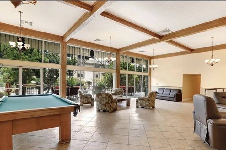 Rental unit in Los Angeles, US