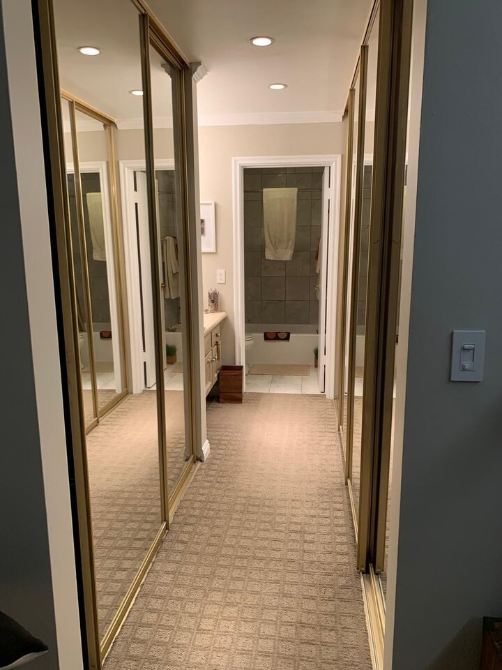 Rental unit in Los Angeles, US