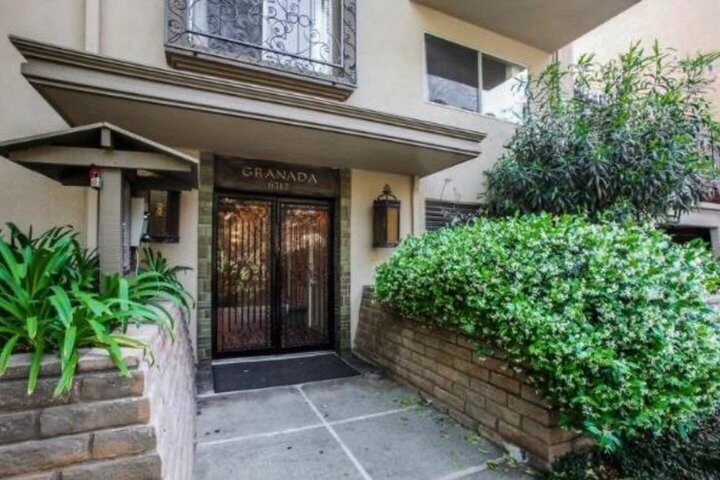 Rental unit in Los Angeles, US