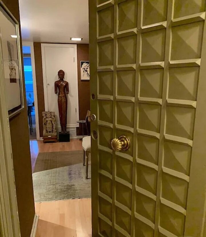 Rental unit in Los Angeles, US