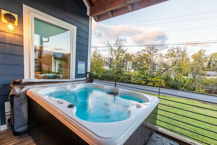 Cabin in Pigeon Forge, US