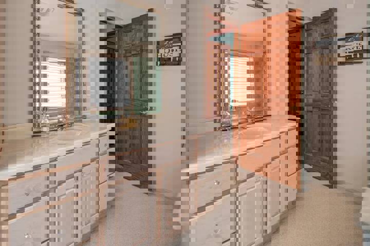 Home in Lackawaxen, US