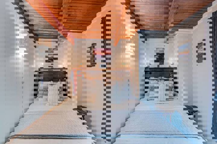 Home in Beech Mountain, US