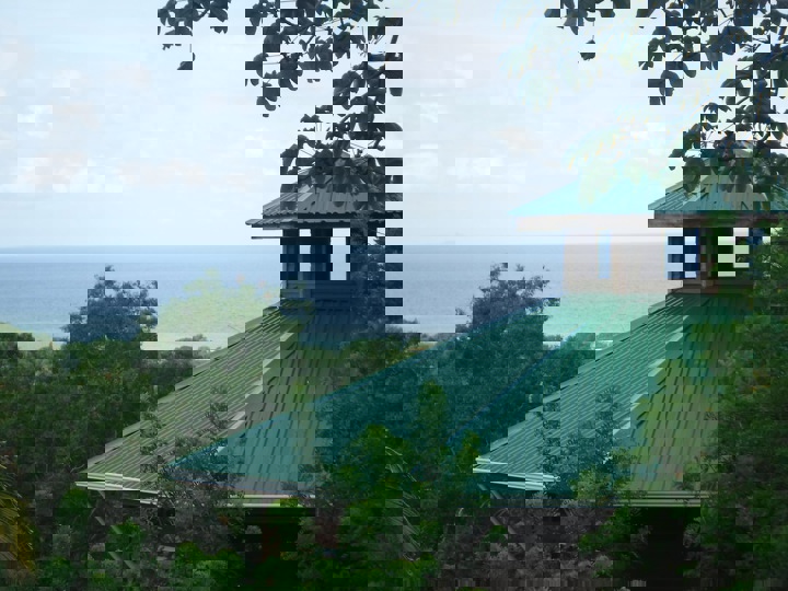 Guest suite in West End, Honduras