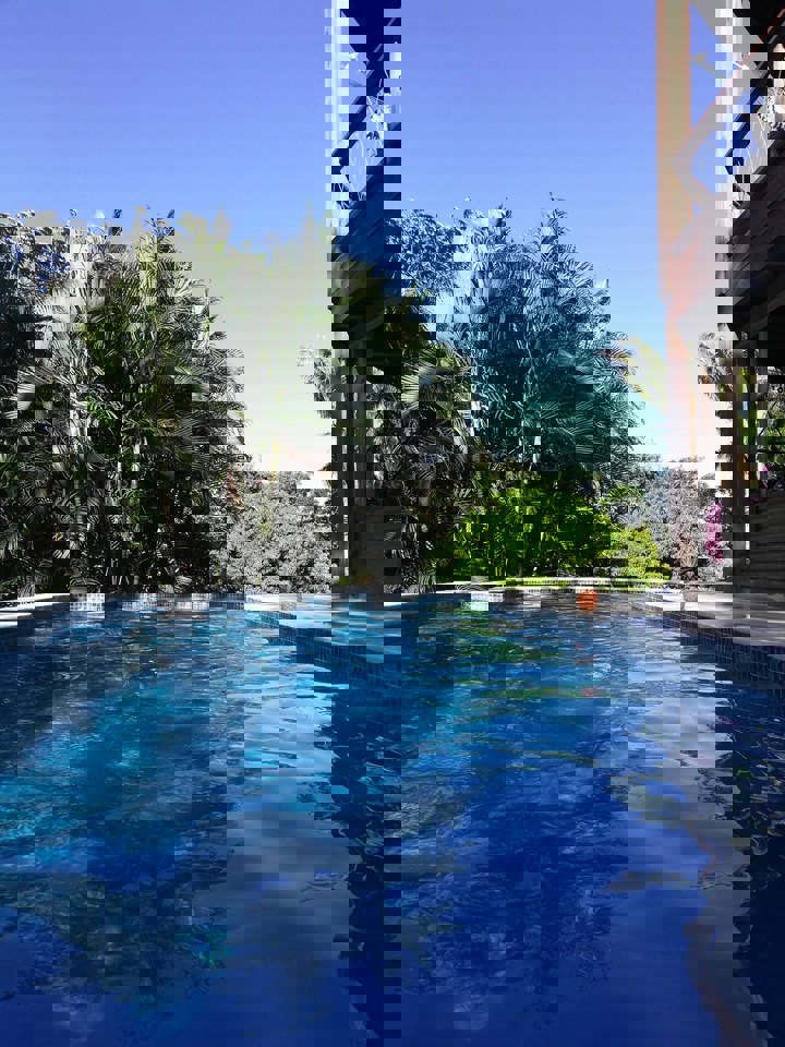 Guest suite in West End, Honduras