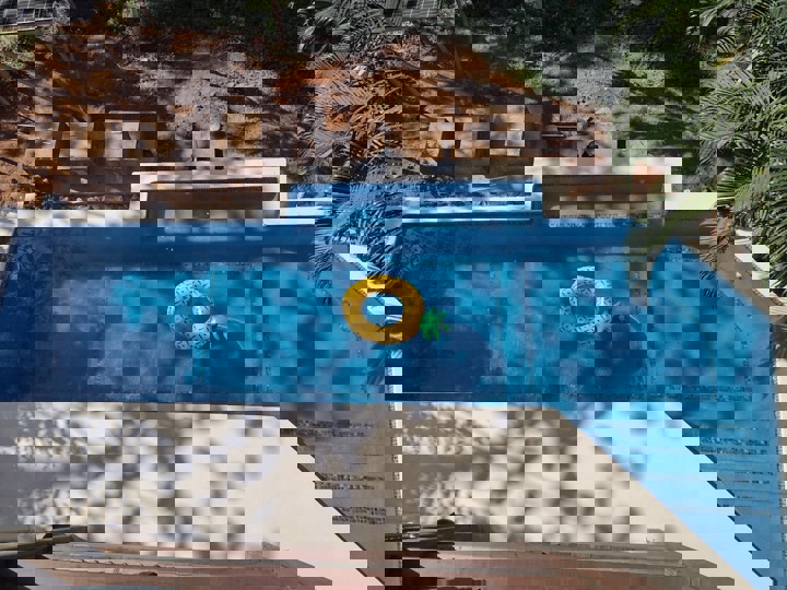 Guest suite in West End, Honduras