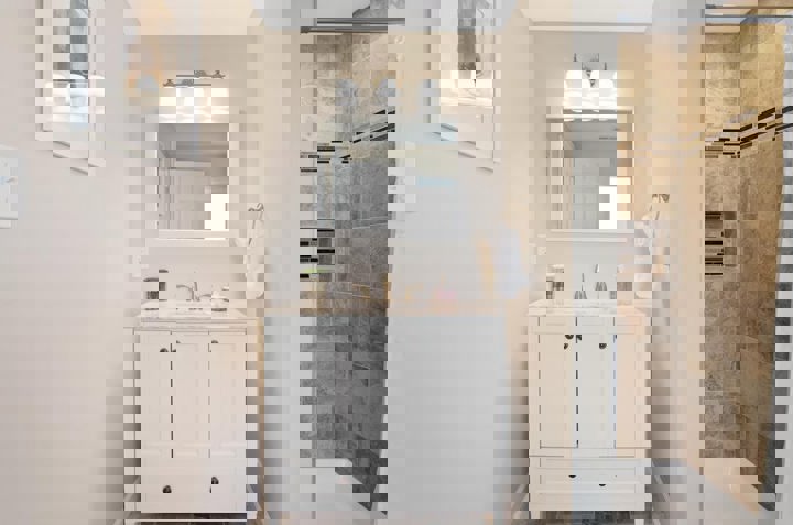 Home in Glen Burnie, US