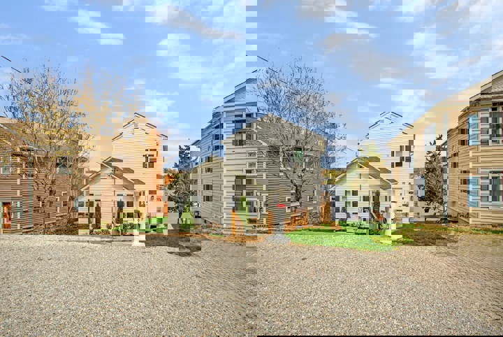 Home in Glen Burnie, US