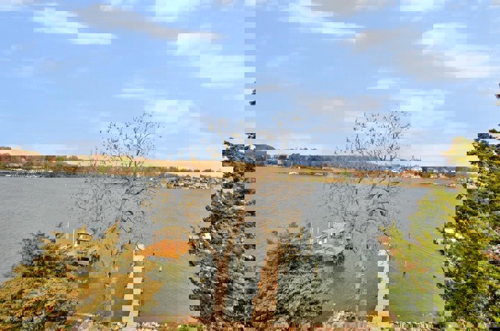 Home in Glen Burnie, US