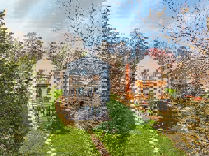 Home in Glen Burnie, US